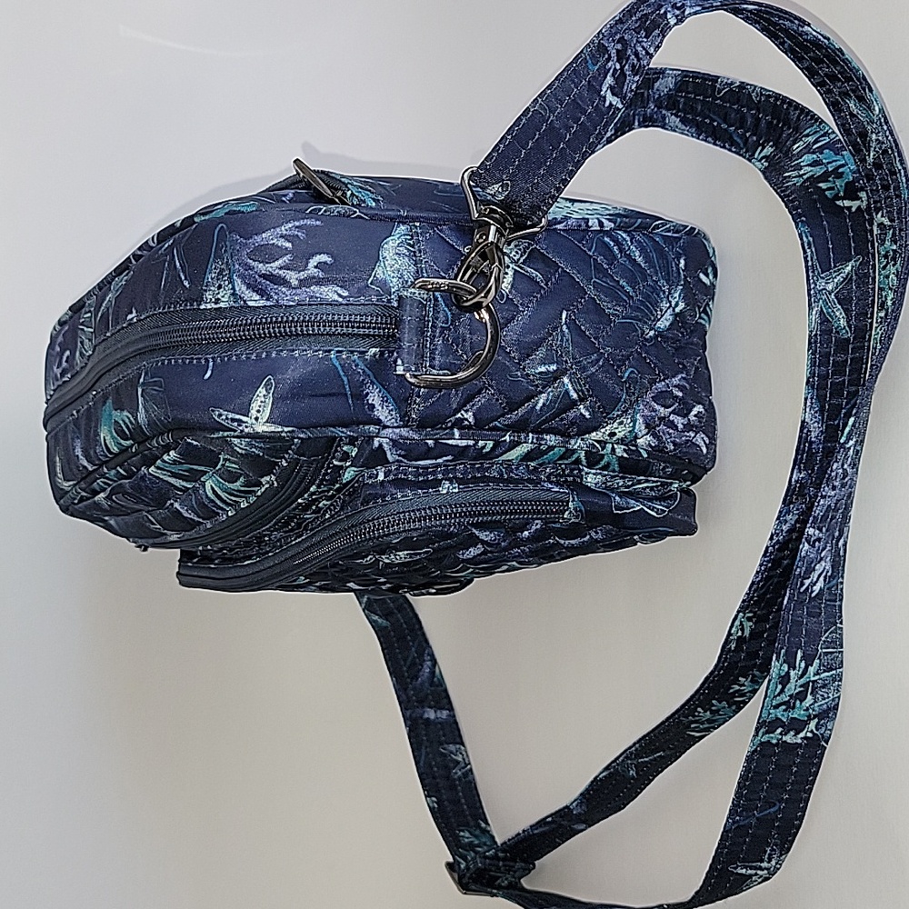 LUG CAROUSEL XL RFID QUILTED CROSSBODY/SHOULDER BAG - Picture 3 of 16